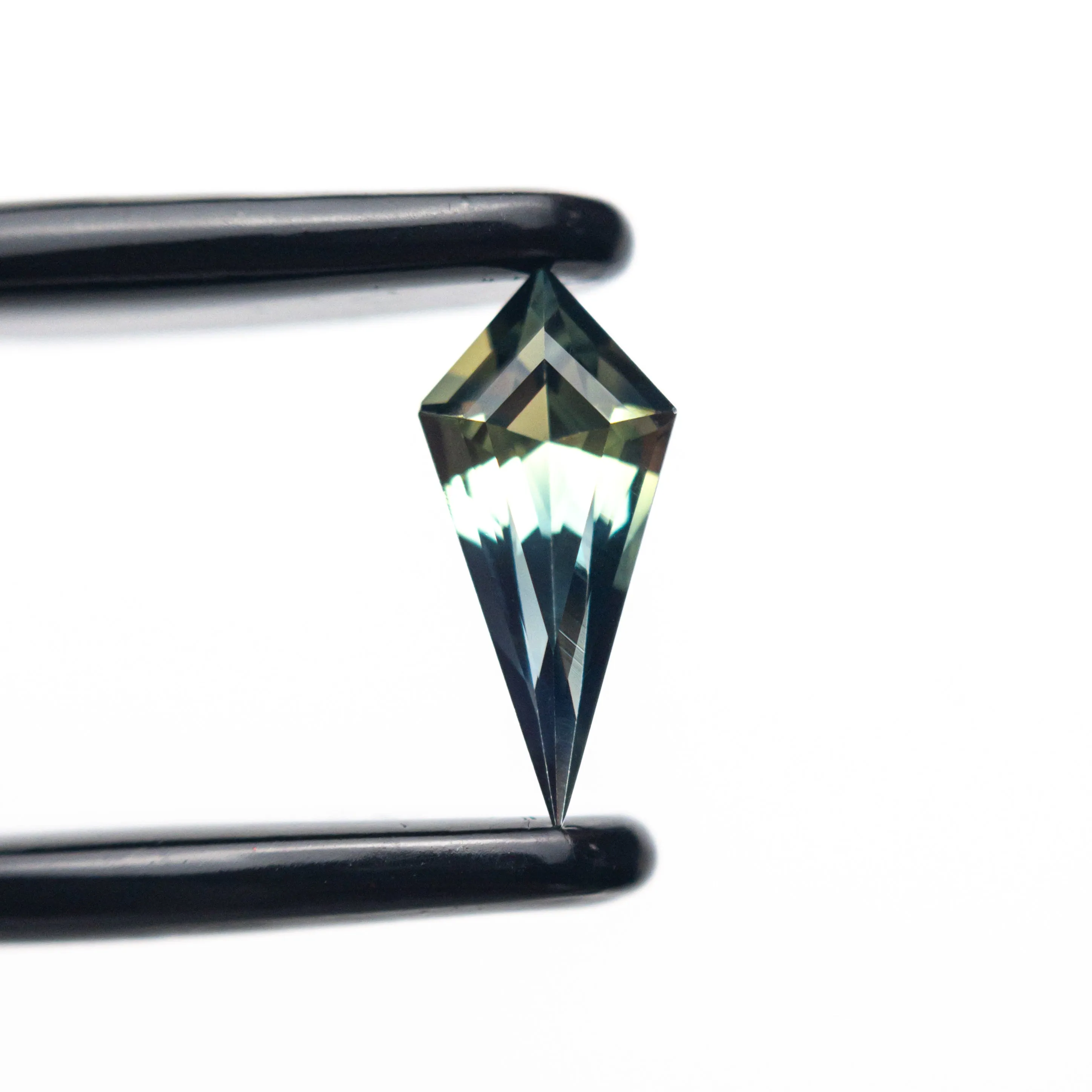 0.49ct 9.26x4.19x2.77mm Kite Step Cut Sapphire 25196-02