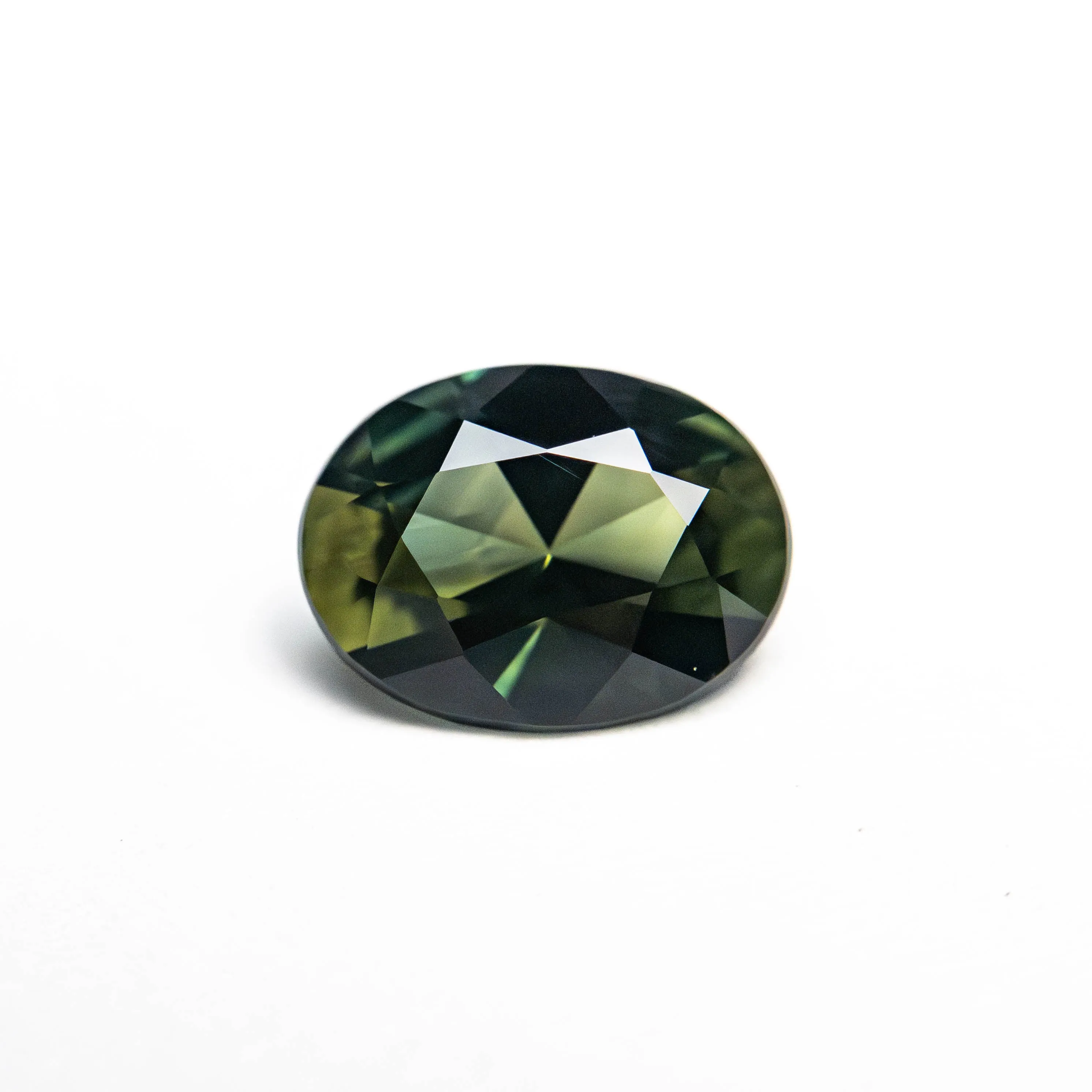 1.03ct 7.33x5.53x3.46mm Oval Brilliant Sapphire 25124-04