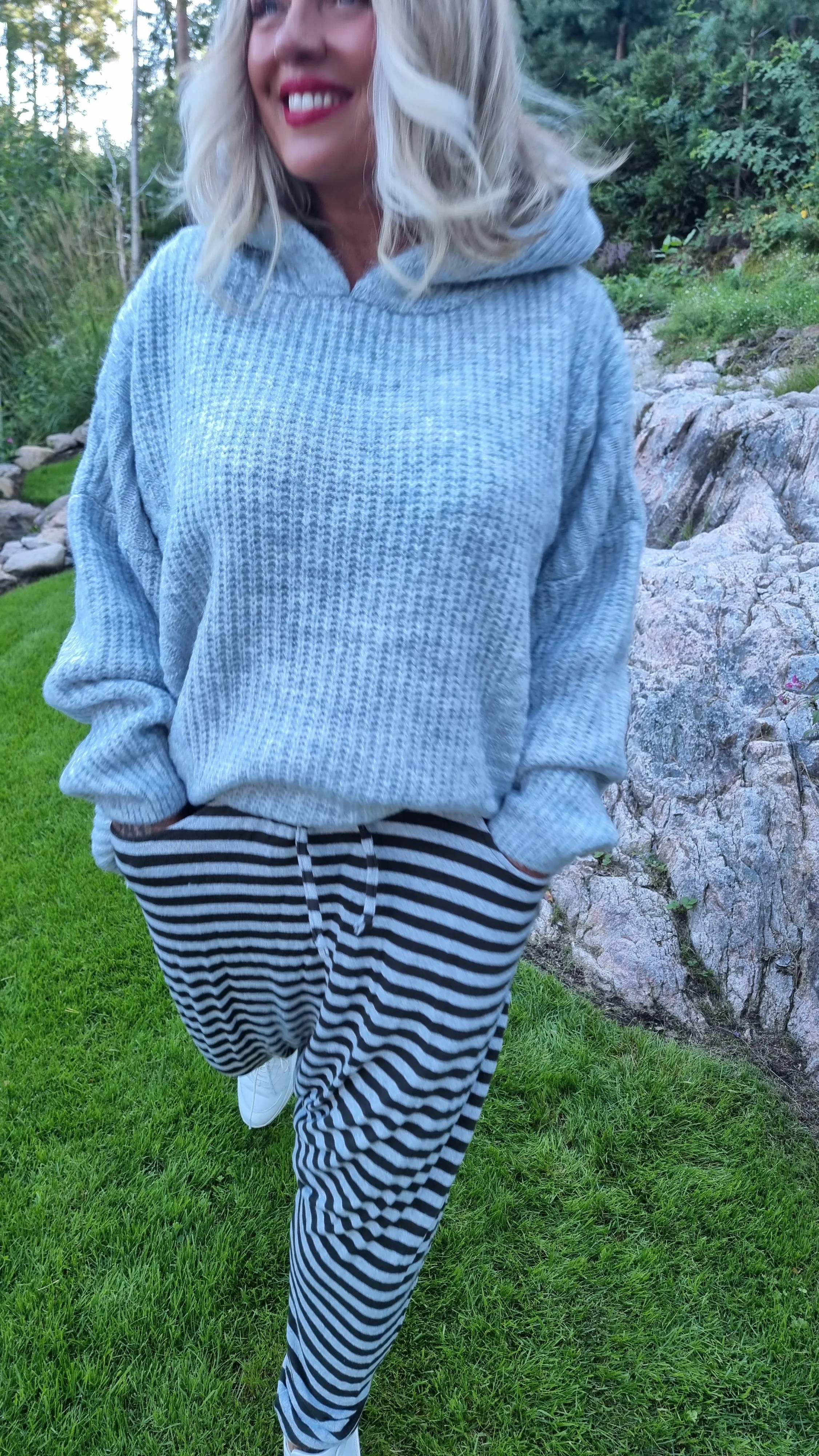 Alive Pant Striped Light Grey