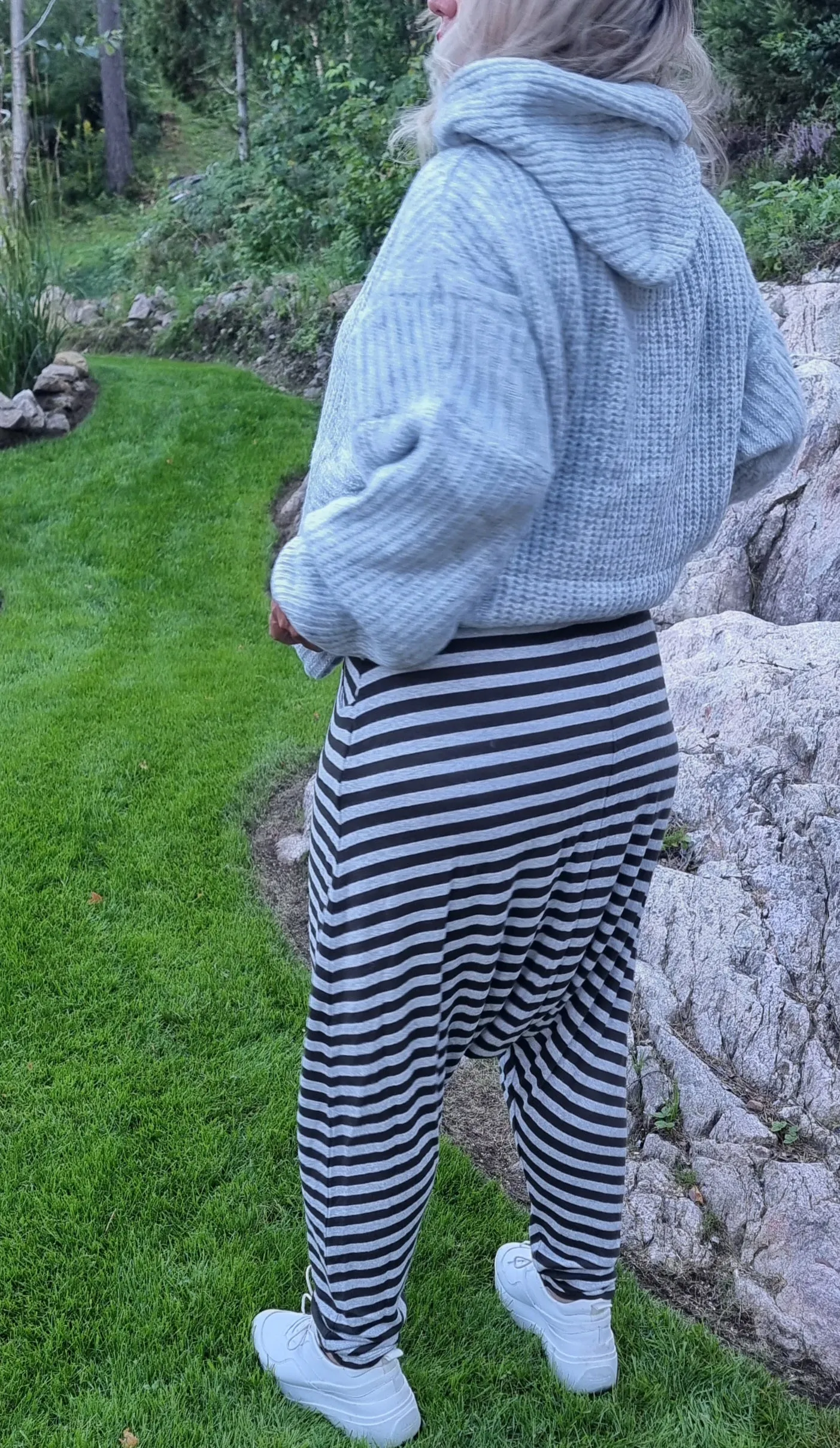 Alive Pant Striped Light Grey