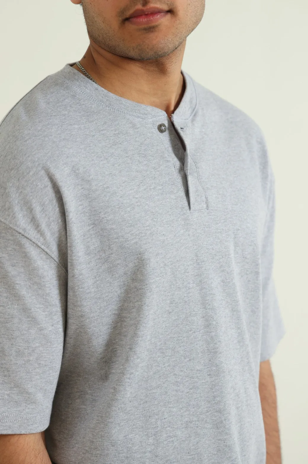 BASIC HENLEY
