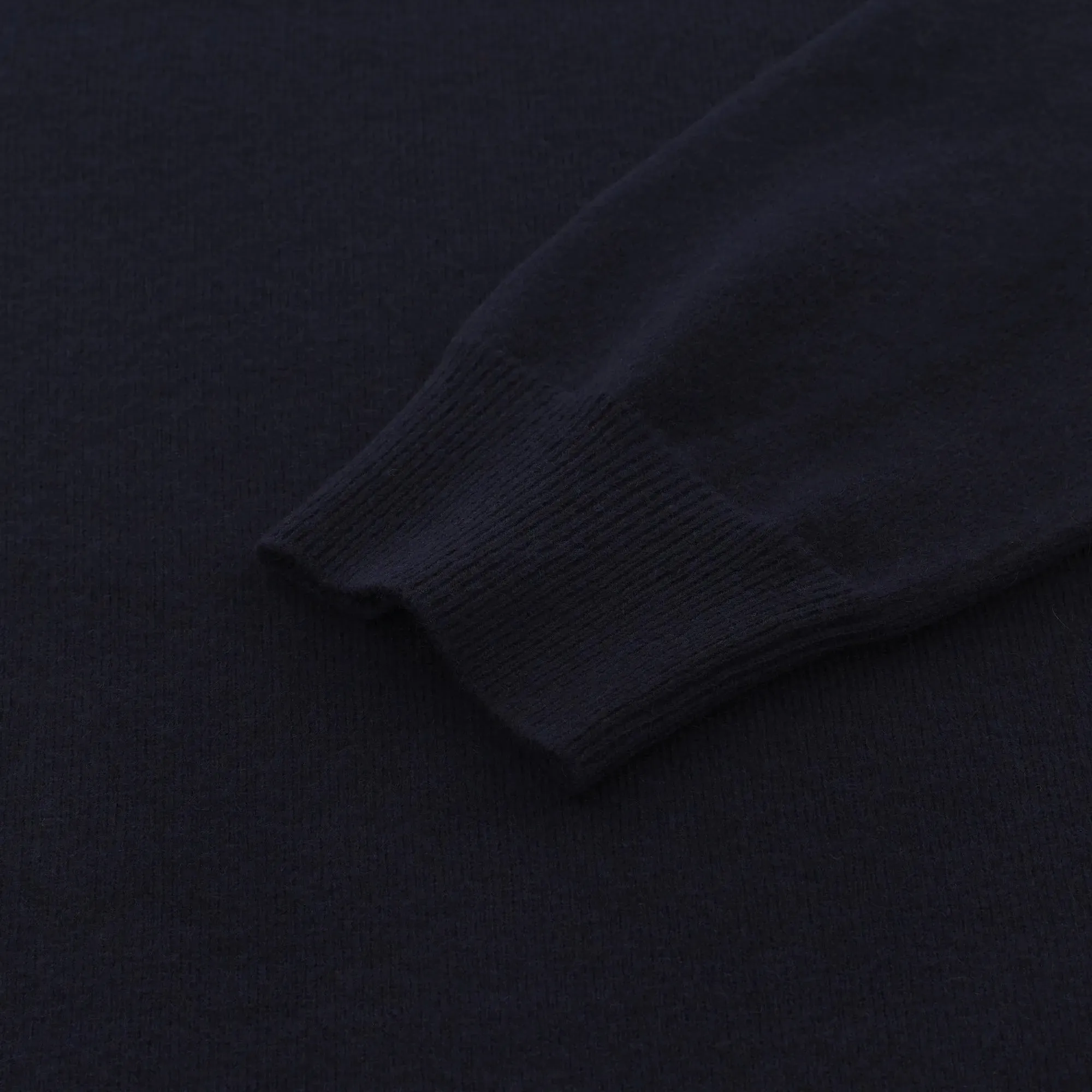 Crew-Neck Cashmere Sweater in Navy Blue