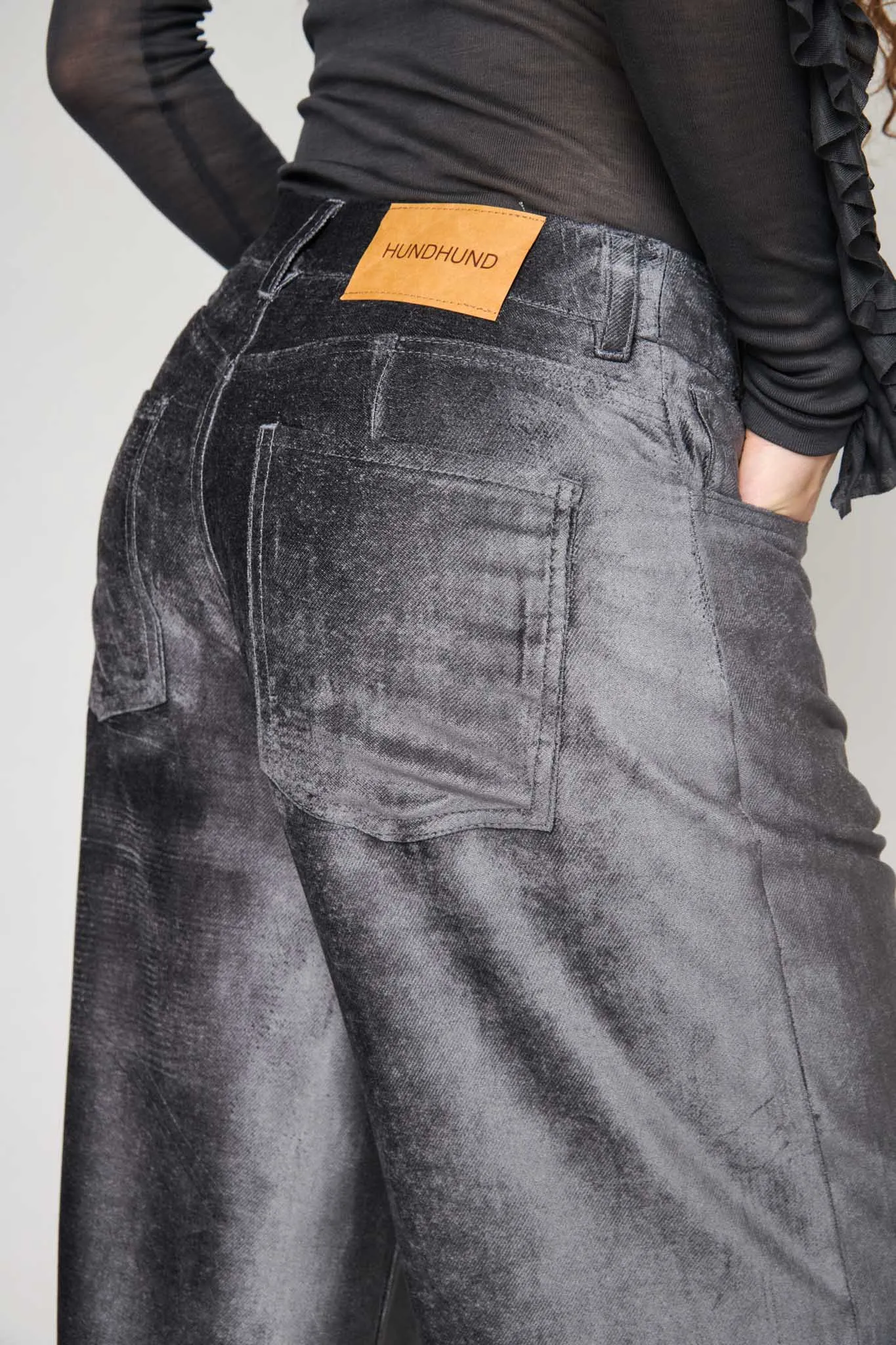 Leva Pants