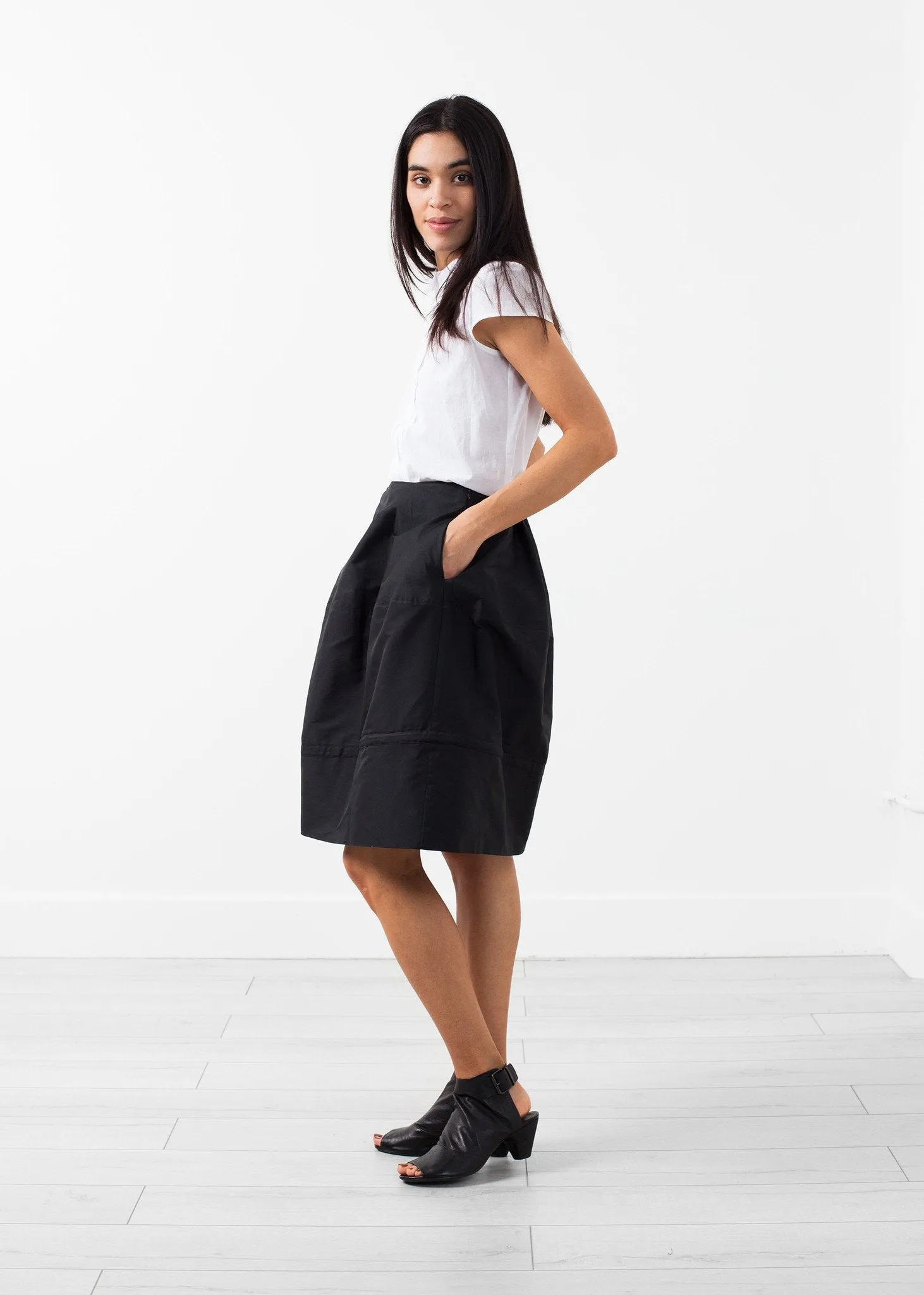 Stylish Reversible Skirt: Find Your Perfect Fit