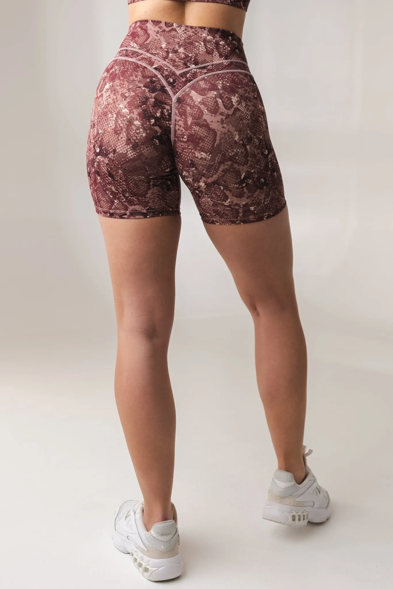 Vitality Revive Volley Short - Wine Serpent